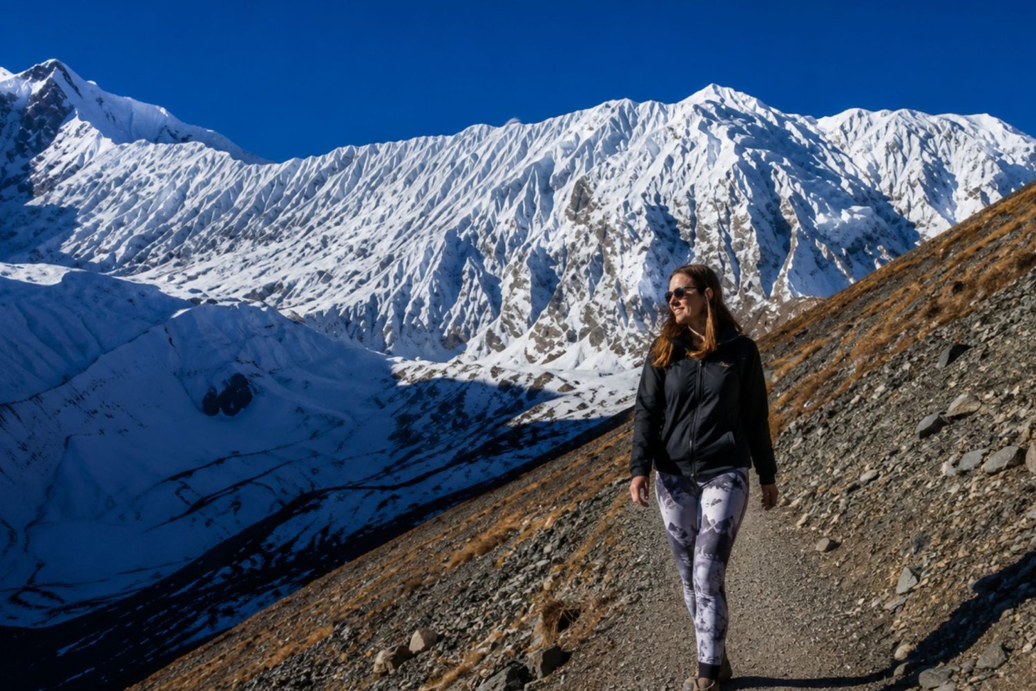 Woman hiking on the Annapurna Circuit Tilicho Trek