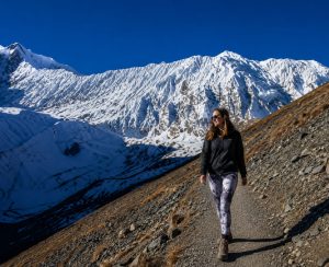 Woman hiking on the Annapurna Circuit Tilicho Trek