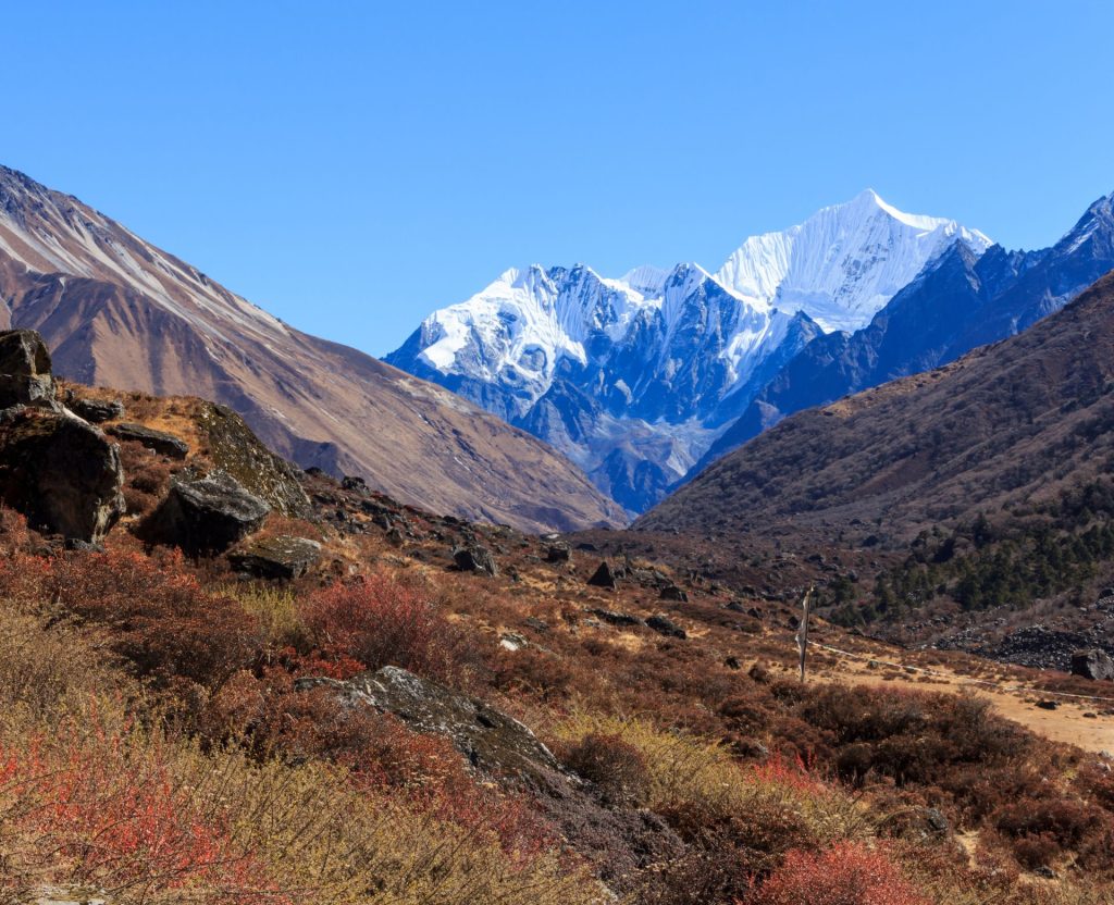 Mountain view along the Langtang Gosaikunda Trek