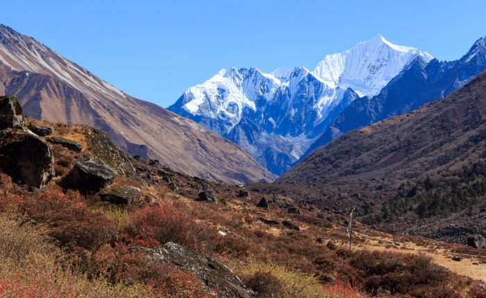 Mountain view along the Langtang Gosaikunda Trek
