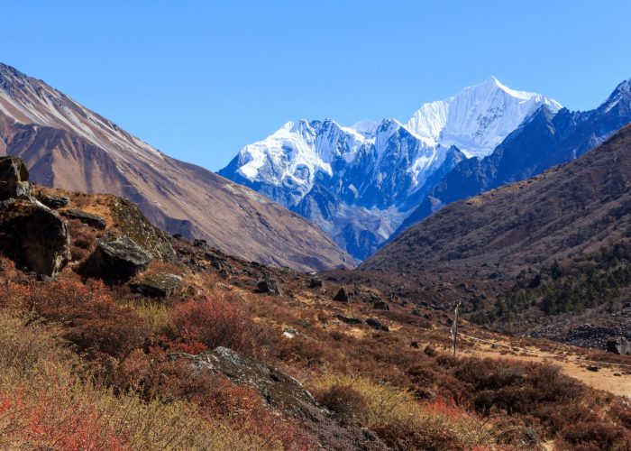 Mountain view along the Langtang Gosaikunda Trek